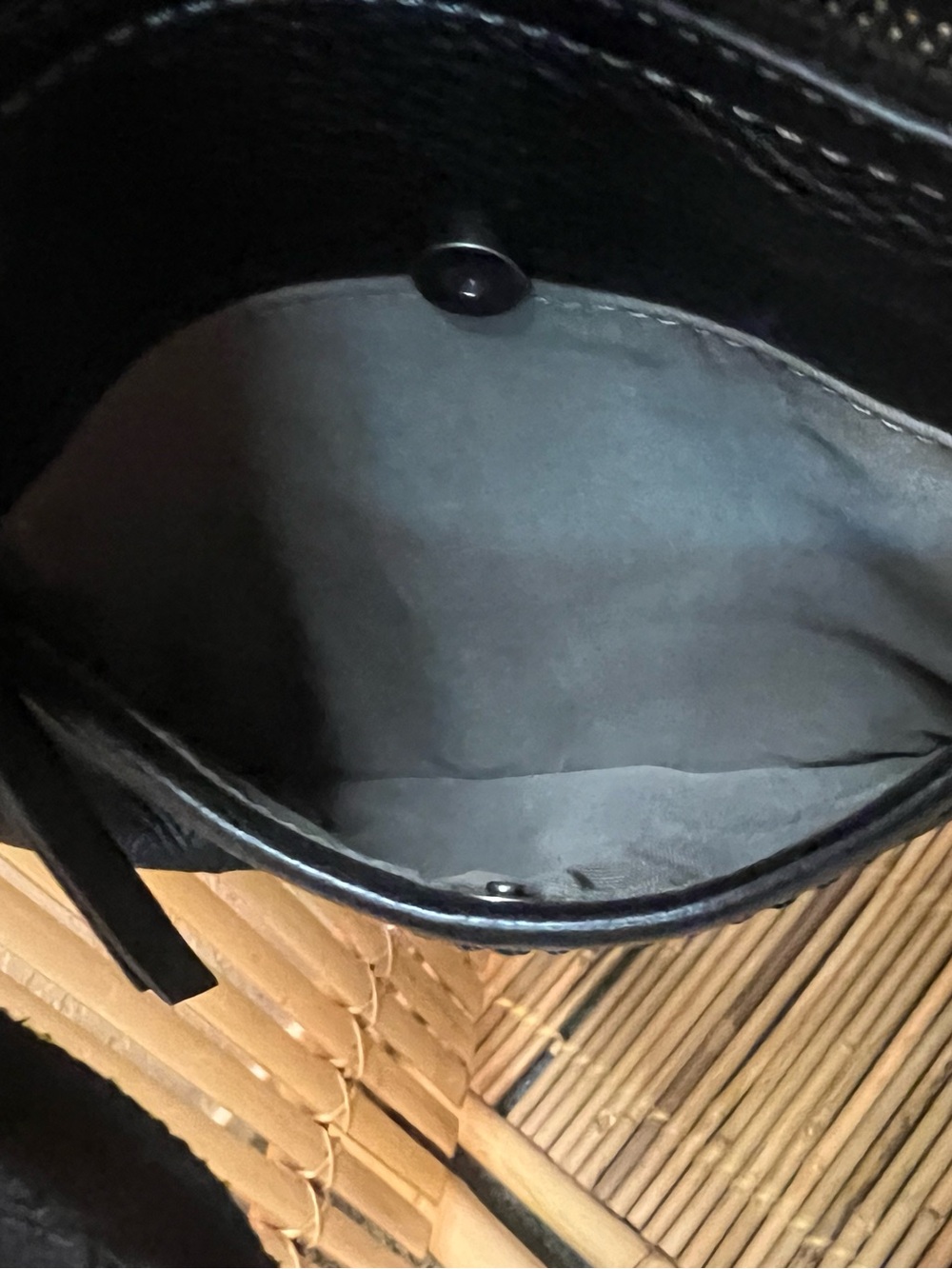The Sak Black Pebbled Leather Shoulder crossbody  Bag - Picture 4 of 4